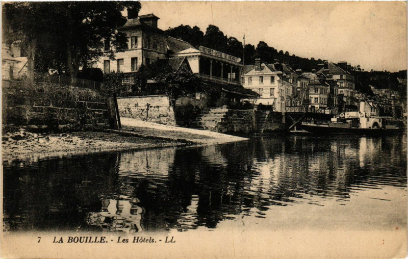Carte postale ancienne La Bouille-Les Hotels à La Bouille