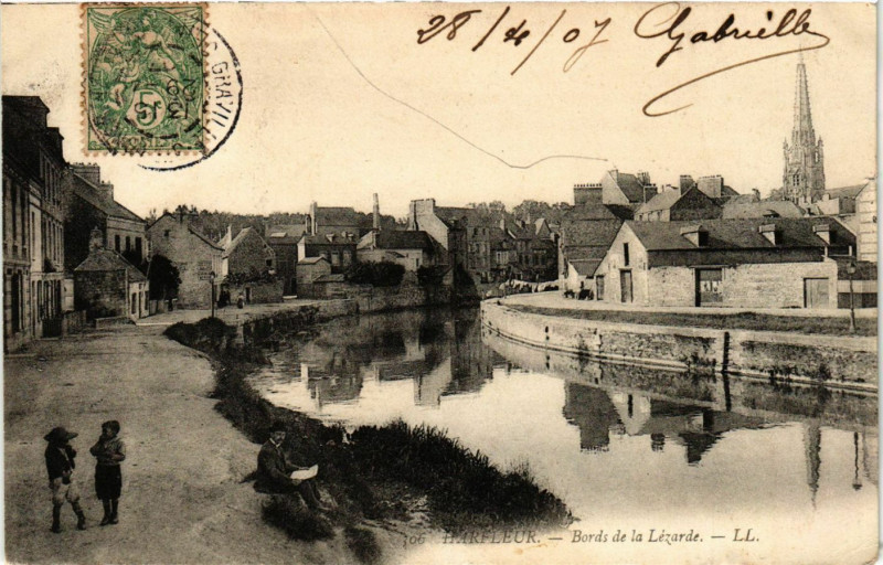 Carte postale ancienne Harfleur-Bords de la Lezarde à Harfleur
