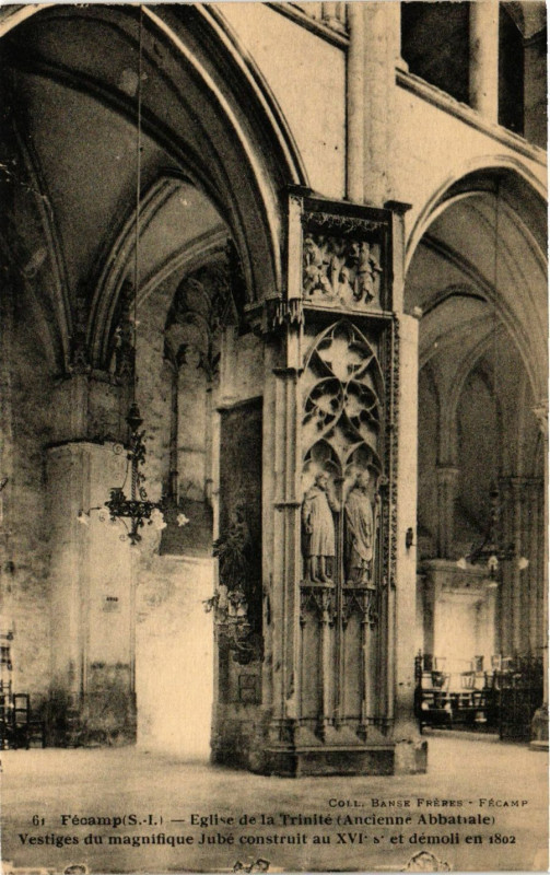 Carte postale ancienne Fecamp-Eglise de la Trinite Ancienne Abbatiale à Fécamp
