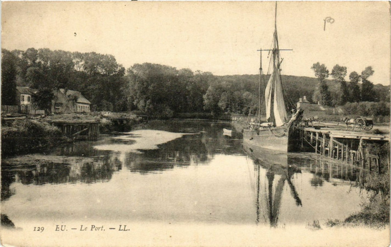 Carte postale ancienne Eu - Le Port à Eu