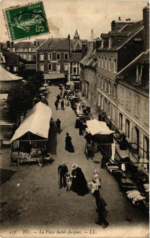 Carte postale ancienne Eu - La Place Saint-Jacques à Eu