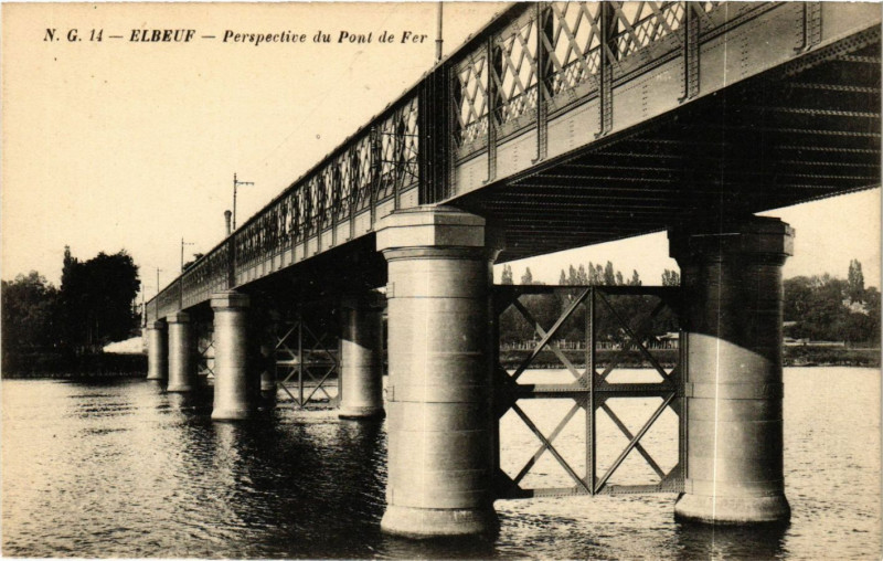 Carte postale ancienne Elbeuf-Perspective du Pont de Fer à Elbeuf
