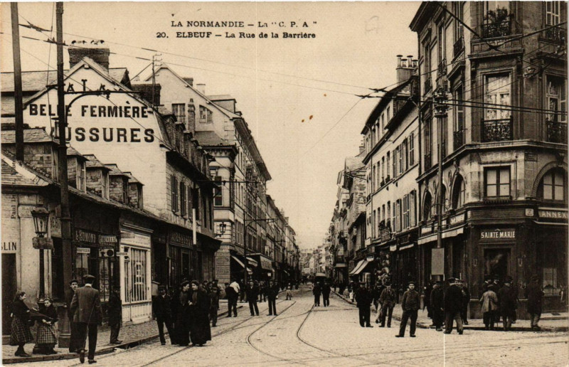 Carte postale ancienne Elbeuf-La rue de la Barriere à Elbeuf