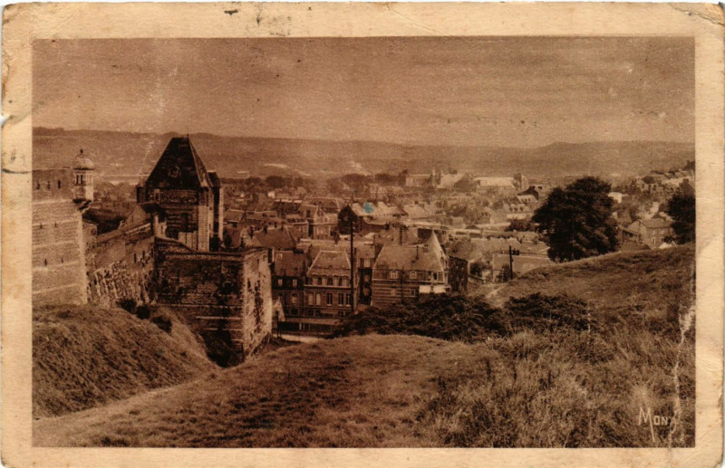 Carte postale ancienne Dieppe-Vue partielle de Dieppe à Dieppe