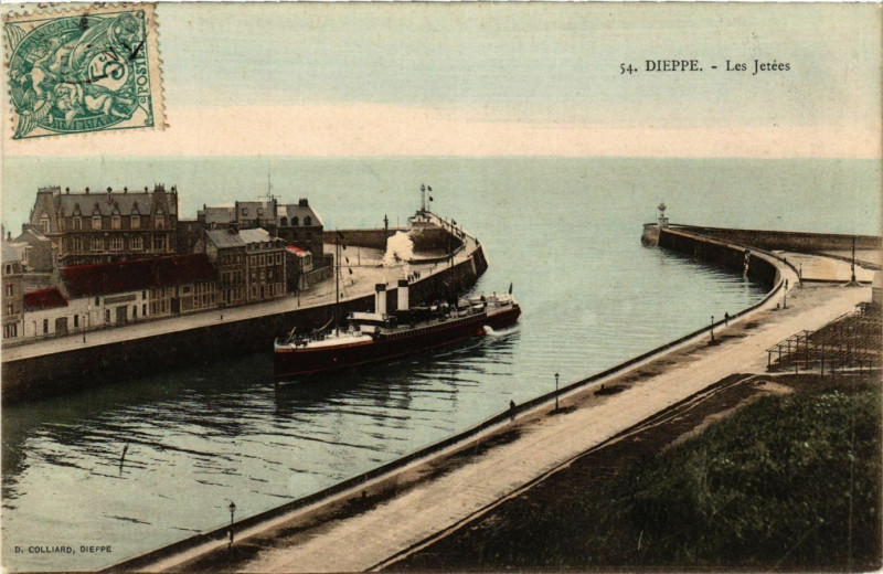 Carte postale ancienne Dieppe-Les Jetées à Dieppe