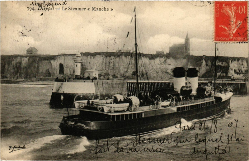 Carte postale ancienne Dieppe-Le Steamer Manche à Dieppe
