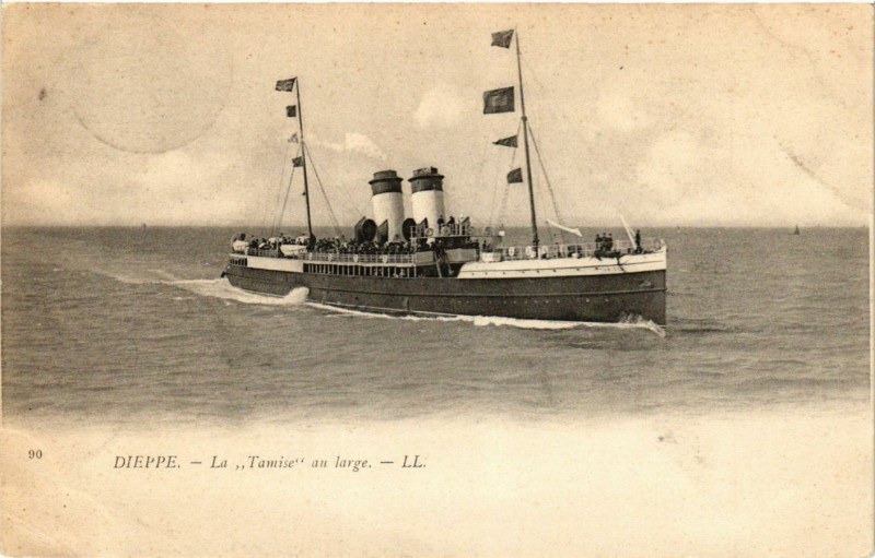 Carte postale ancienne Dieppe-La Tamise au large à Dieppe