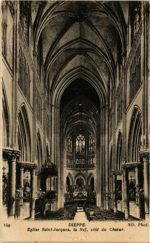 Carte postale ancienne Dieppe-Eglise Saint-Jacques la Nef cote du Choeur à Dieppe