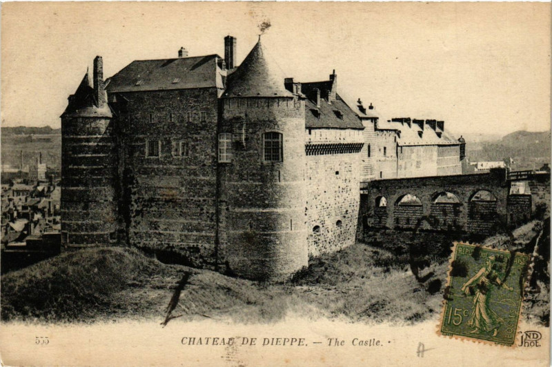 Carte postale ancienne Chateau de Dieppe à Dieppe