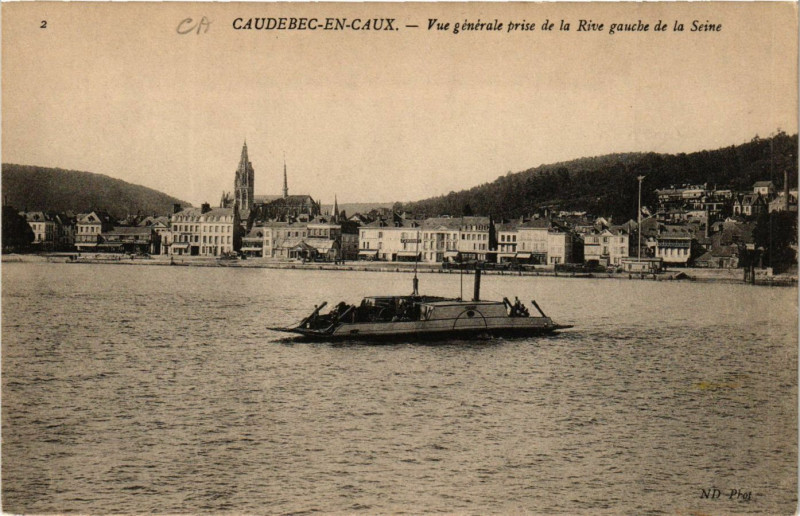 Carte postale ancienne Caudebec en Caux-Vue générale prise de la Rive gauche de la Seine