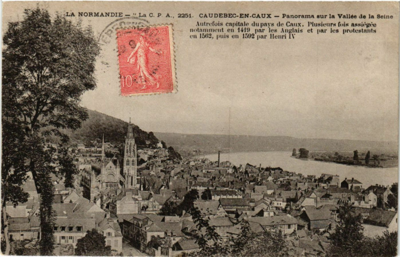Carte postale ancienne Caudebec en Caux-Panorama sur la Vallée de la Seine
