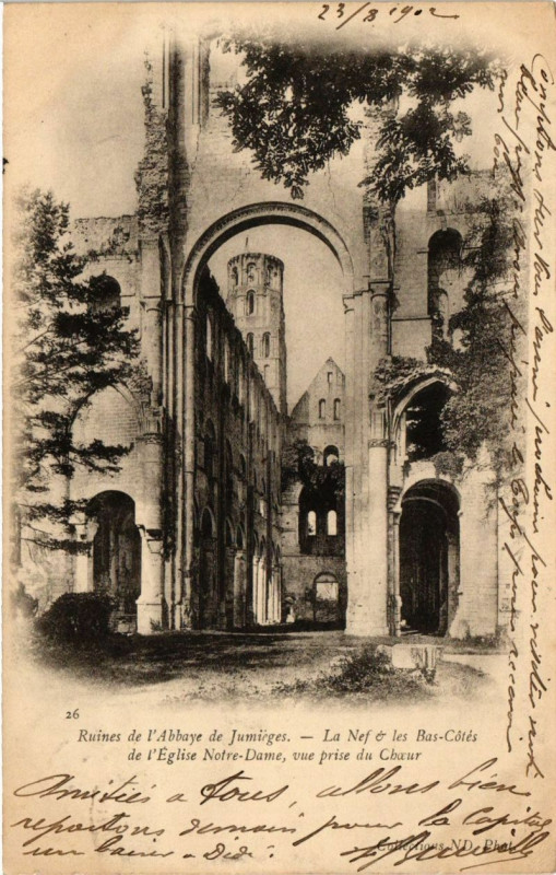Carte postale ancienne Ruines de l'Abbaye de Jumieges-La Nef & les Bas-Cotes de l'Eglise
