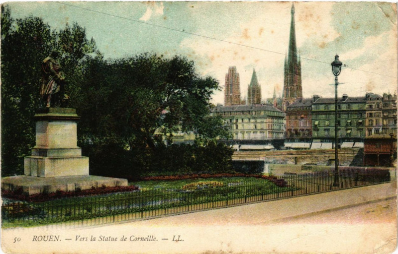 Carte postale ancienne Rouen-Vers la Statue de Corneille à Rouen