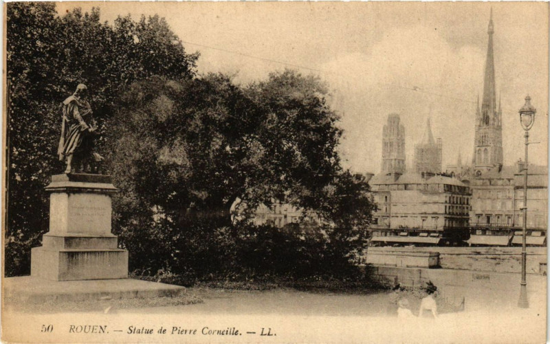 Carte postale ancienne Rouen-Statue de Pierre Corneille à Rouen