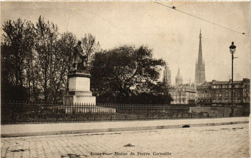 Carte postale ancienne Rouen-Statue de Pierre Corneille à Rouen