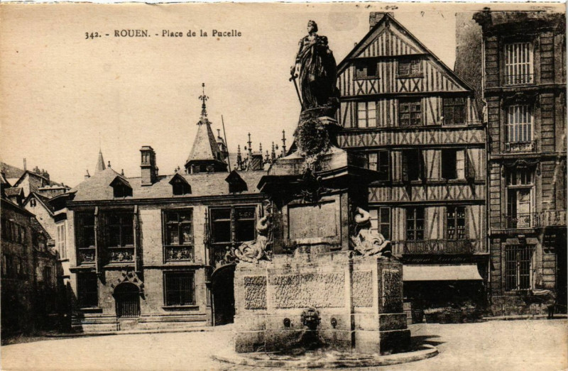 Carte postale ancienne Rouen-Place de la Pucelle à Rouen