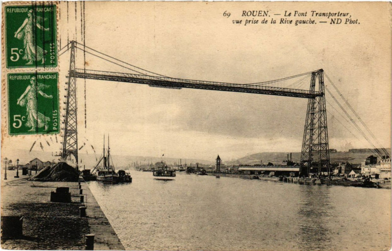 Carte postale ancienne Rouen-Le Pont Transporteur vue prise de la Rive gauche à Rouen