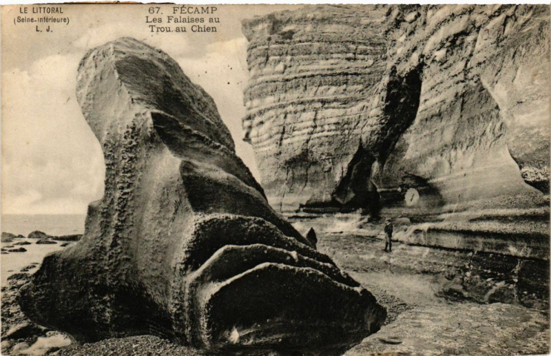 Carte postale ancienne Fecamp-Les Falaises au Trou au Chien à Fécamp