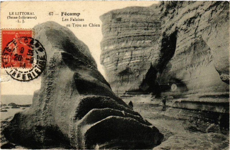 Carte postale ancienne Fecamp-Les Falaises au Trou au Chien à Fécamp