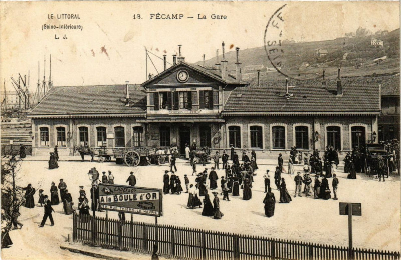 Carte postale ancienne Fecamp-La Gare à Fécamp