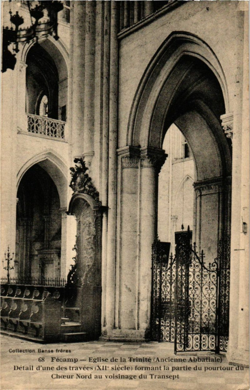 Carte postale ancienne Fecamp-Eglise de la Trinite à Fécamp