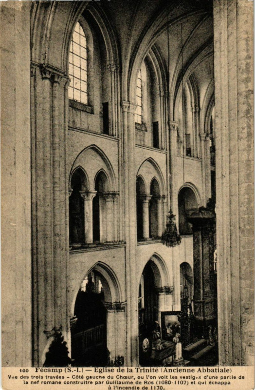 Carte postale ancienne Fecamp-Eglise de la Trinite à Fécamp