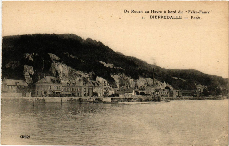 Carte postale ancienne De Rouen au Havre a bord du Felix Faure-Dieppedalle-Foret à Rouen