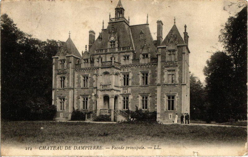 Carte postale ancienne Chateau de Dampierre-Facade principale