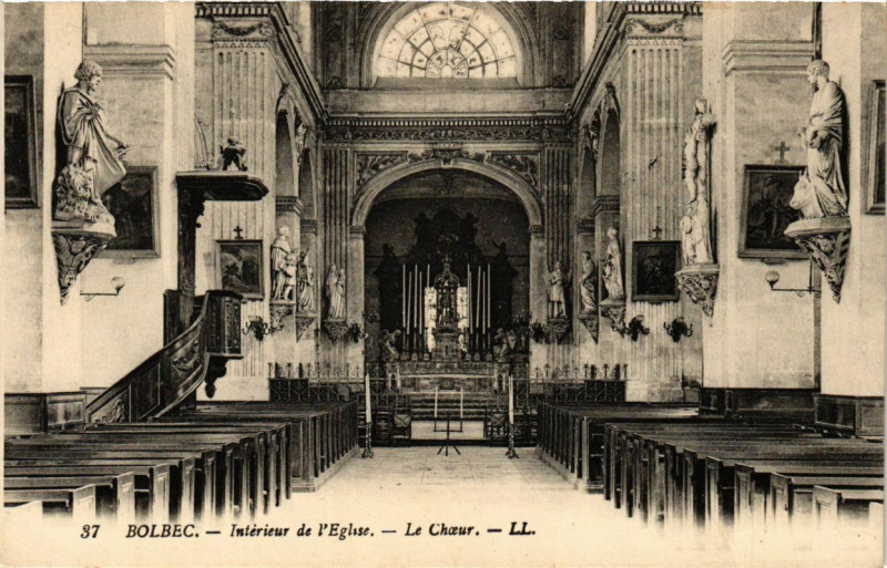 Carte postale ancienne Bolbec-Interieur de l'Eglise-Le Choeur à Bolbec