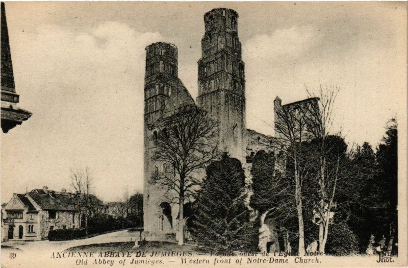 Carte postale ancienne Ancienne Abbaye de Jumieges-Facade ouest de l'Eglise