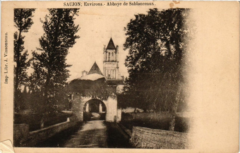 Carte postale ancienne Saujon - Abbaye de Sablonceaux