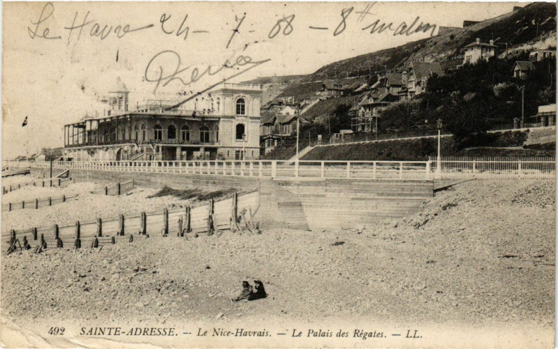 Carte postale ancienne Sainte-Adresse - Le Palais des Regates à Sainte-Adresse