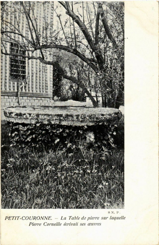 Carte postale ancienne Petit-Couronne - La Table de pierre à Petit-Couronne
