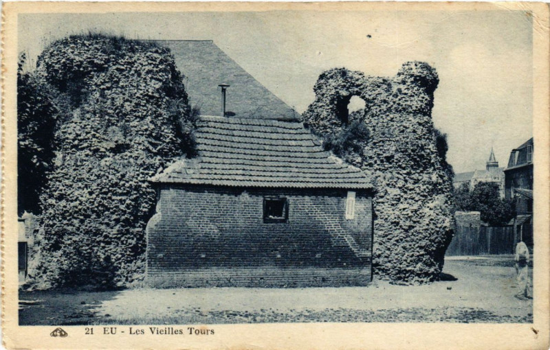Carte postale ancienne Eu - Les Vieilles Tours à Eu