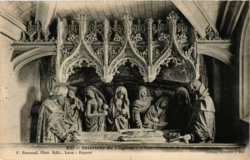 Carte postale ancienne Eu - Interieur de l'Eglise à Eu