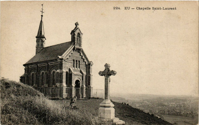 Carte postale ancienne Eu - Chapelle Saint-Laurent à Eu