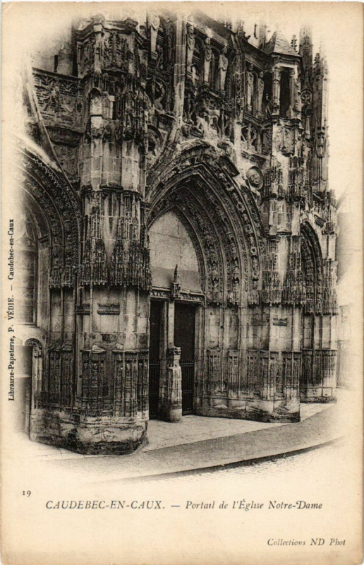 Carte postale ancienne Caudebec-en-Caux - Portail de l'Eglise N.D.