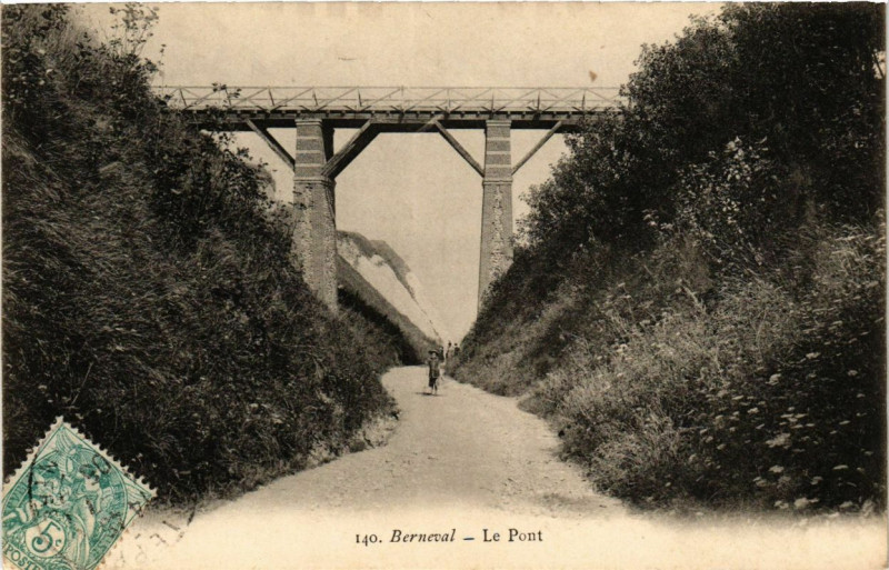 Carte postale ancienne Berneval - Le Pont