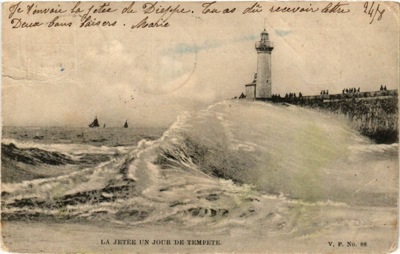 Carte postale ancienne La Jetée un jour de tempete