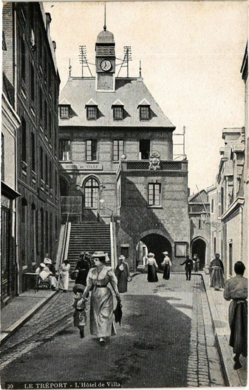Carte postale ancienne Ed. Aqua 30 Le Treport Hotel de Ville