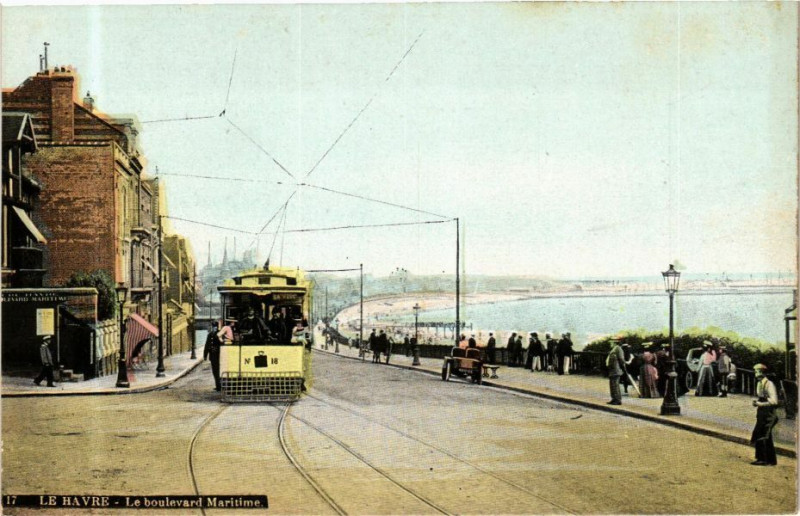 Carte postale ancienne Ed. Aqua 17 Le Havre Le Boulevard Maritime au Havre