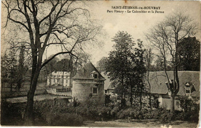 Carte postale ancienne Saint-Etienne du Rouvray-Parc Fleury-Le Colombier et la Ferme à Eu