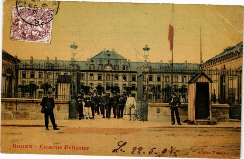 Carte postale ancienne Rouen-Caserne Pelissier à Rouen