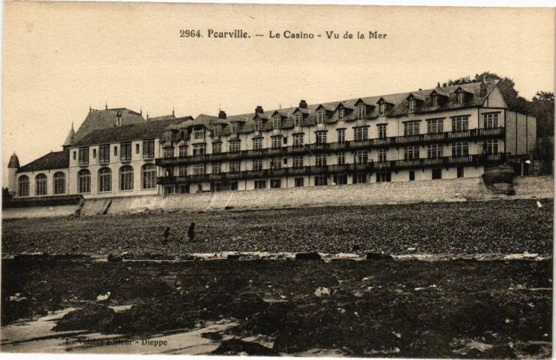 Carte postale ancienne Pourville-Le Casino-Vu de la Mer