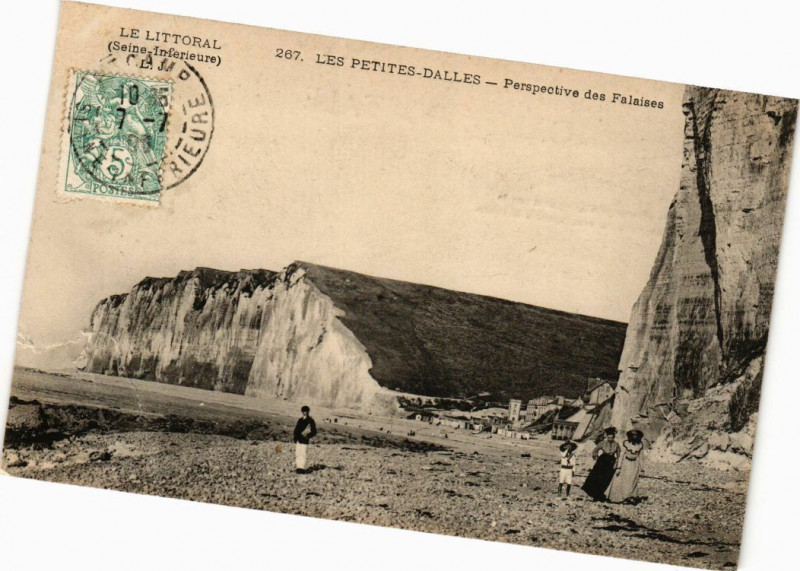 Carte postale ancienne Les Petites-Dalles-Perspective des Falaises
