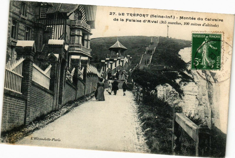 Carte postale ancienne Le Treport-Montée du Calvaire de la Falaise d'Aval au Tréport
