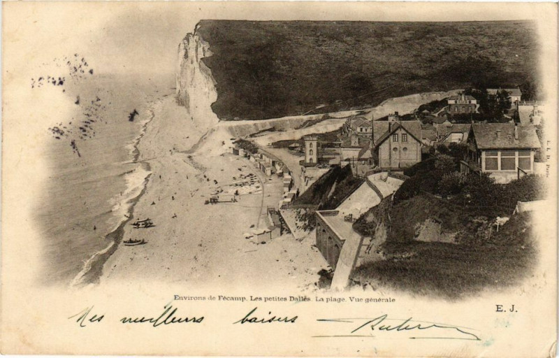 Carte postale ancienne Env. de Fecamp-Les Petites-Dalles-La Plage-Vue générale