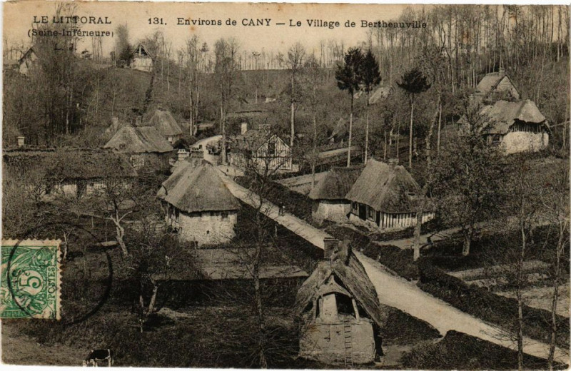 Carte postale ancienne Env. de Cany-Le Village de Bertheauville à Bertheauville