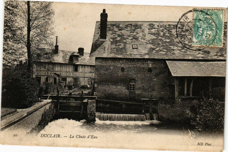 Carte postale ancienne Duclair-La Chute d'Eau à Duclair