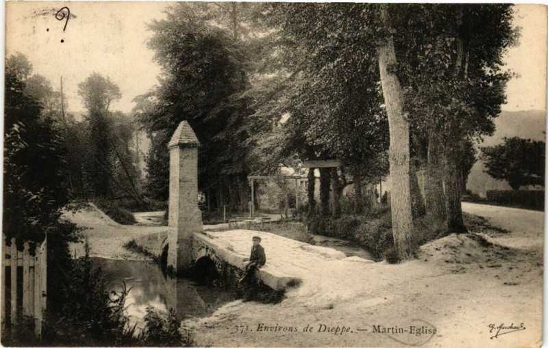 Carte postale ancienne Dieppe-Martin Eglise à Dieppe